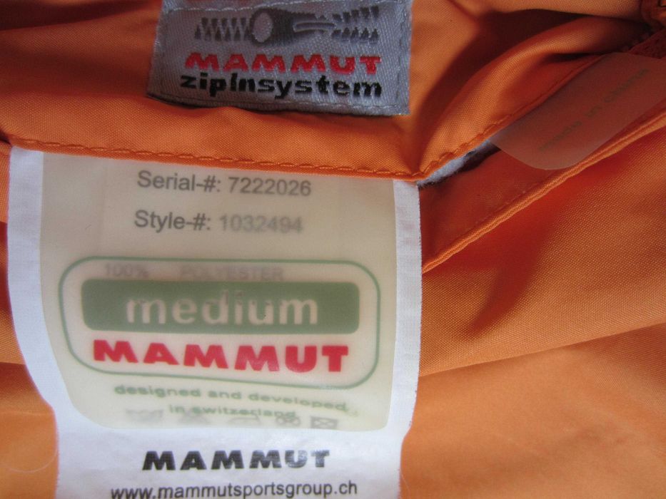 Geaca dama Mammut,masura S-M, umplutura poliester ,stare f.buna