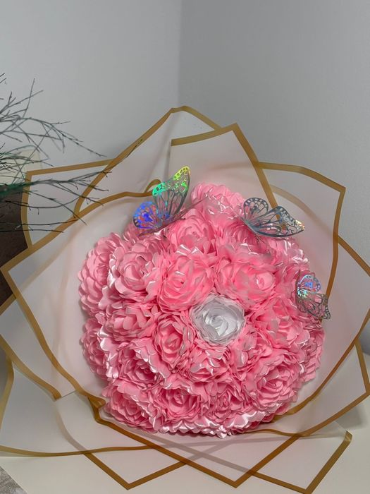 Buchete flori din satin