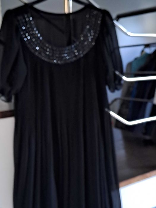 Rochie neagra,eleganta,marimea 42.