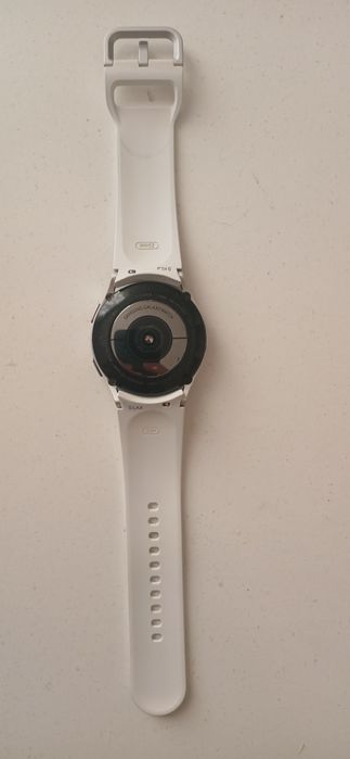 Продам часы watch 4