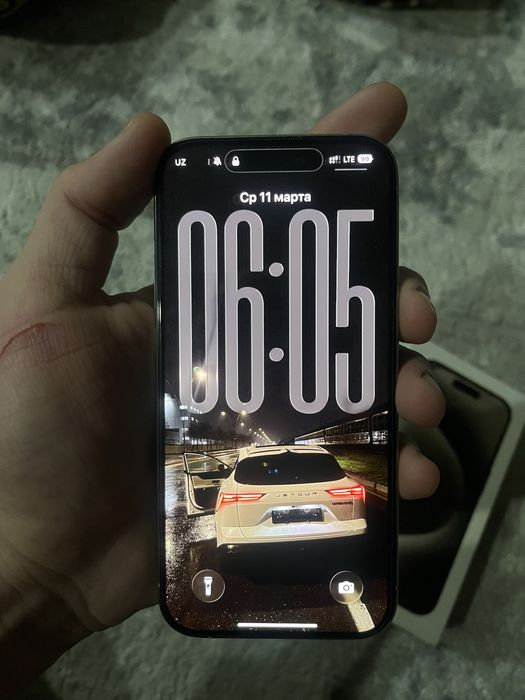 iPhone 15 Pro Natural Titanium