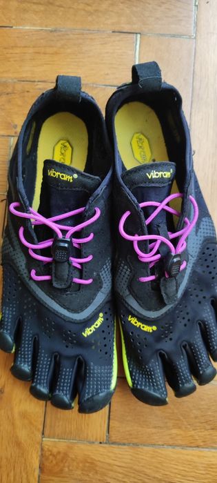 "Маратонки" VIBRAM Five Fingers, отговарят на номер 37,  стелка 23см
