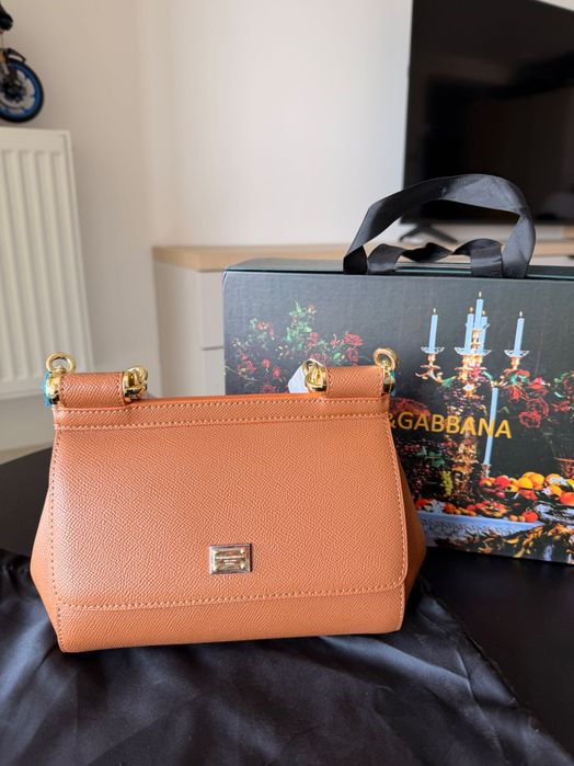Geantă D&G elegantă damă maro – model clasic (mini)