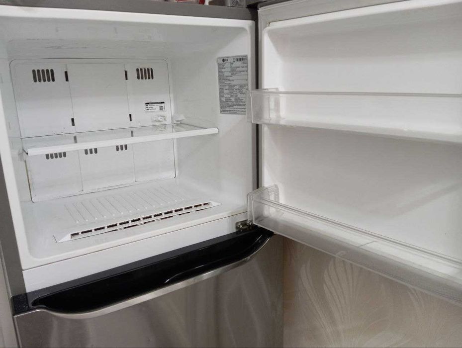 LG muzlatgich sotiladi – yaxshi holatda