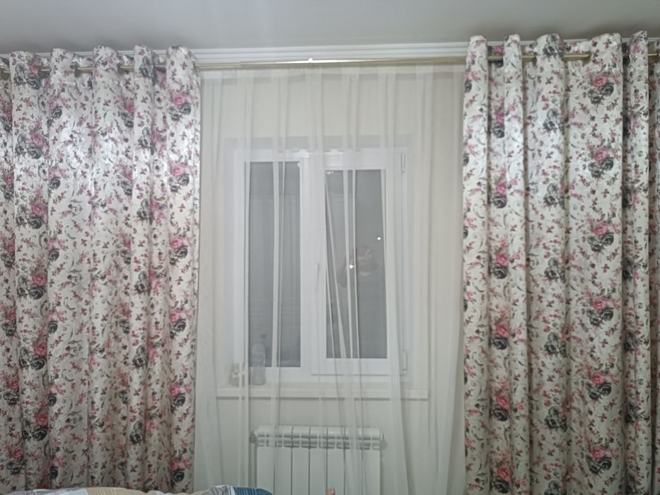 Продам шторы,  тюль и карниз