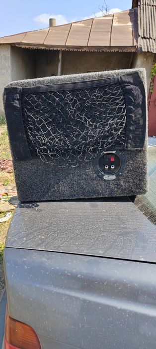 Subwoofer auto 2x600 wați RMS