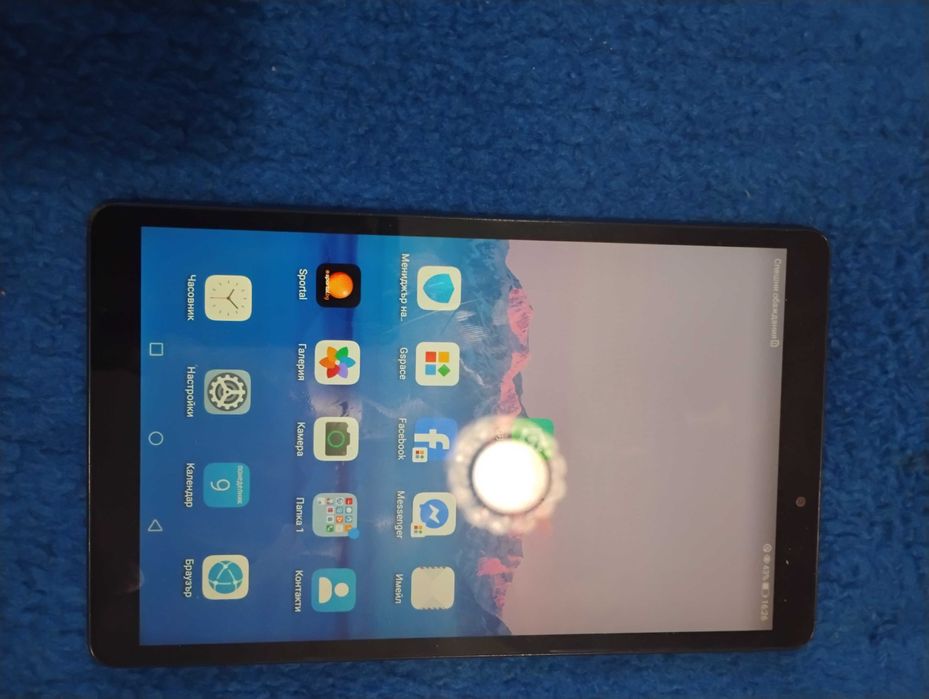 таблет HUAWEI MATE PAD T8 работещт