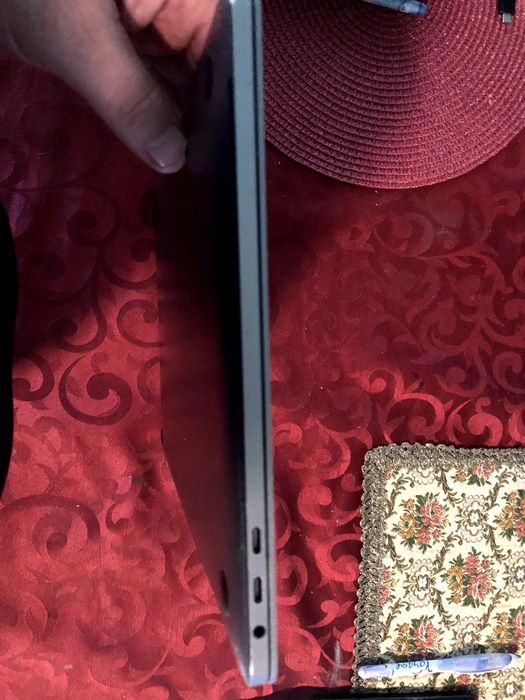 MacBook Pro 13' A1989