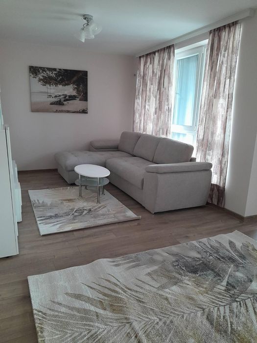 Двустаен апартамент в района на Ален Мак!