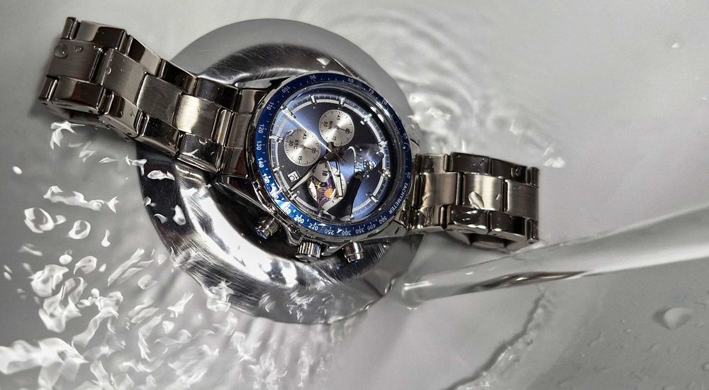 Ceas quartz cu chronograph, WR, 41 mm diam, data, indicator 24 h