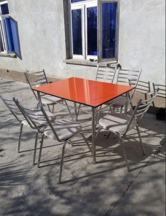 Stol stul sotiladi donasi 170 000