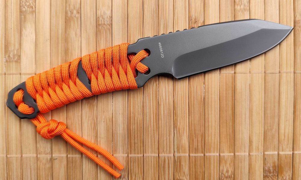 Туристически нож Paracord