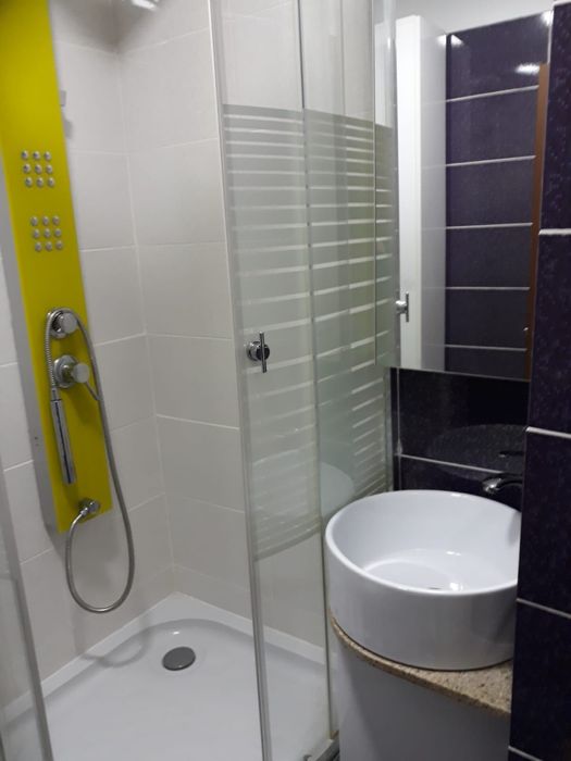 Vand apartament 3 camere etaj 4/4 vis-a-vis Dedeman