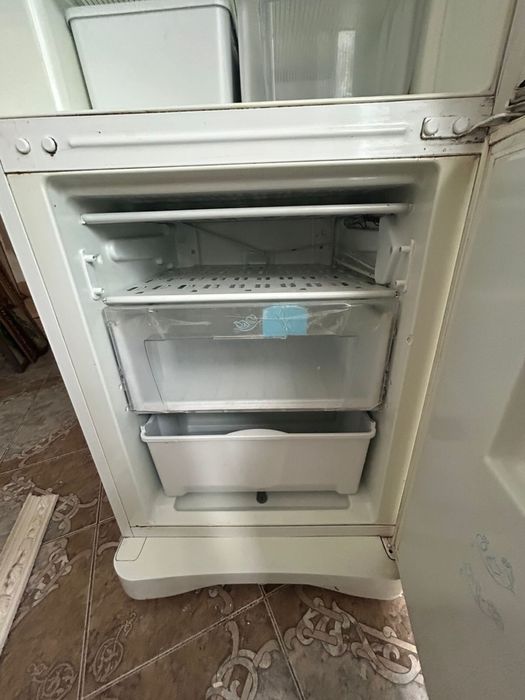 Холодильник 35 000