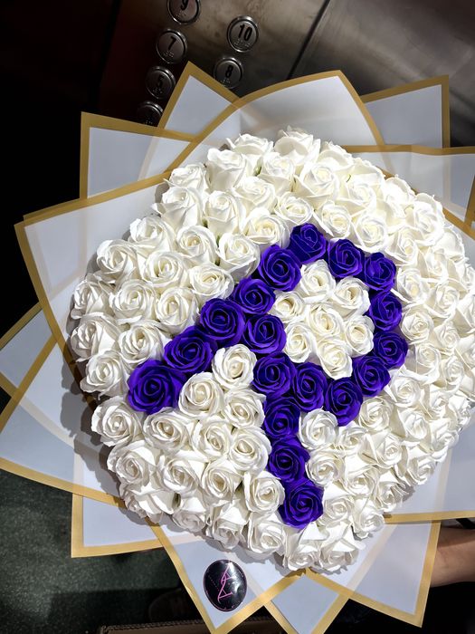 Buchet trandafiri săpun/ stitch initiala ursulet/ valentine s day