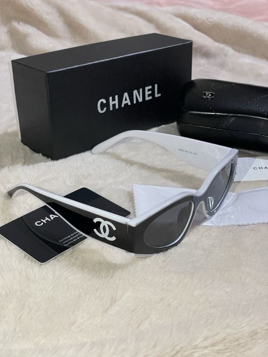 Ochelari de soare Chanel Cat Eye, Alb-Negru