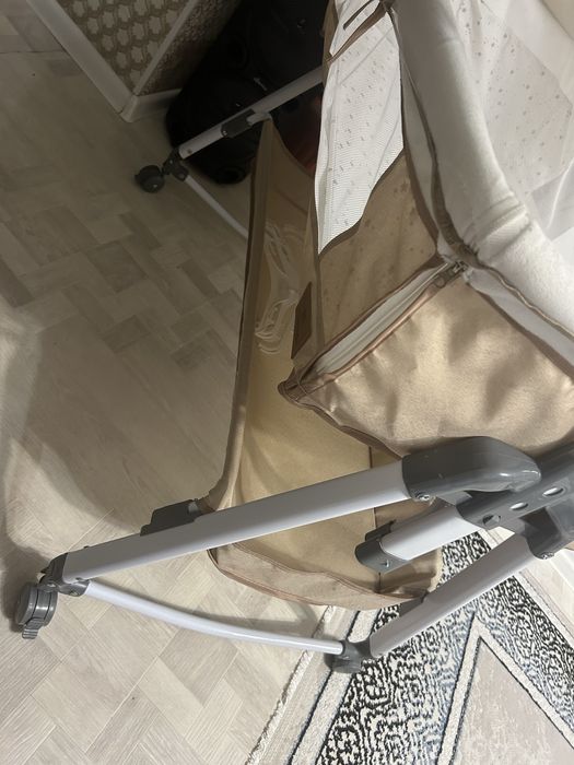 Продам манеж-кровать детскую