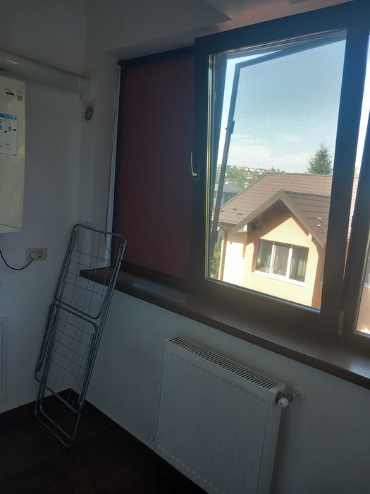 Închiriez apartament 3 camere