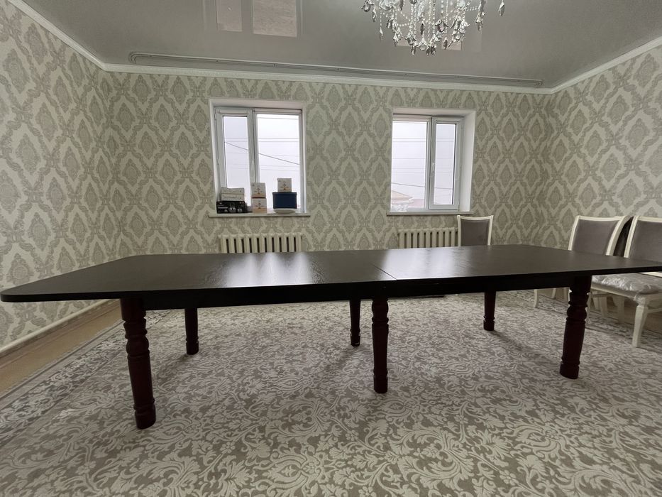 Гостини стол сатылады