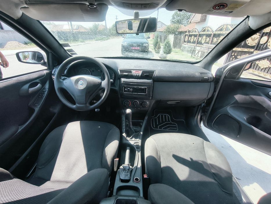 Vând Fiat Stilo 1.6 800 de euro preț negociabil