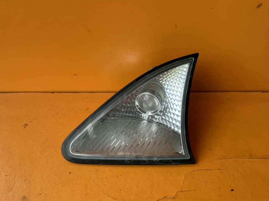 Mercedes W251 R class преден ляв малък паркинг фар габарит светлина