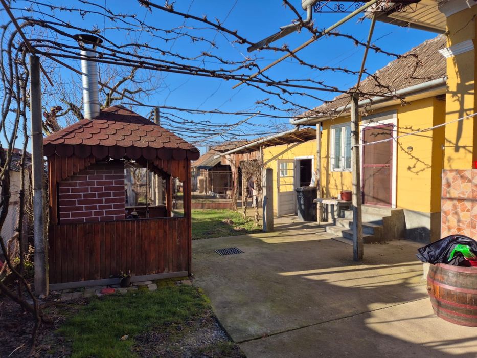 Casa de vanzare 3 camere