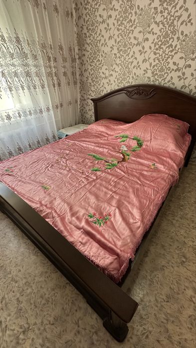 Продам спальный гарнитур
