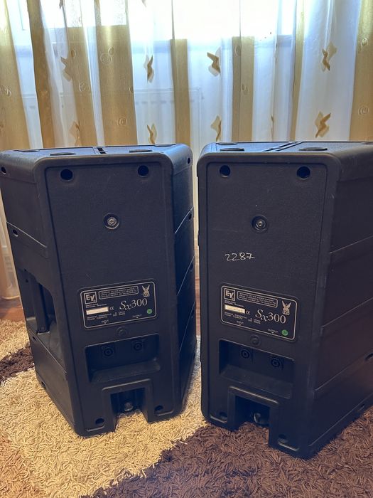 Boxe electro-voice sx300