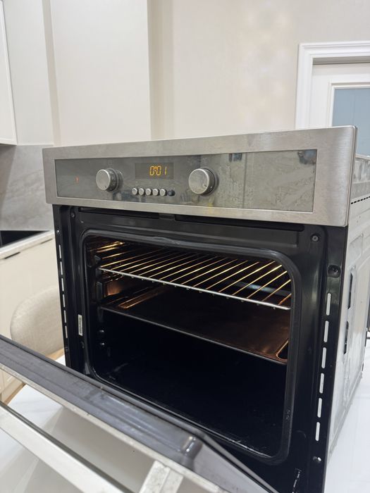 продам духовку !