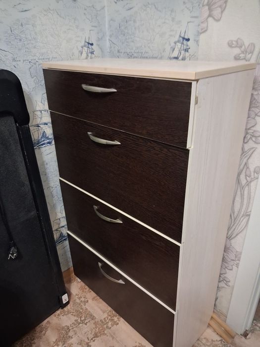 Продам шкаф (тумба для обуви)