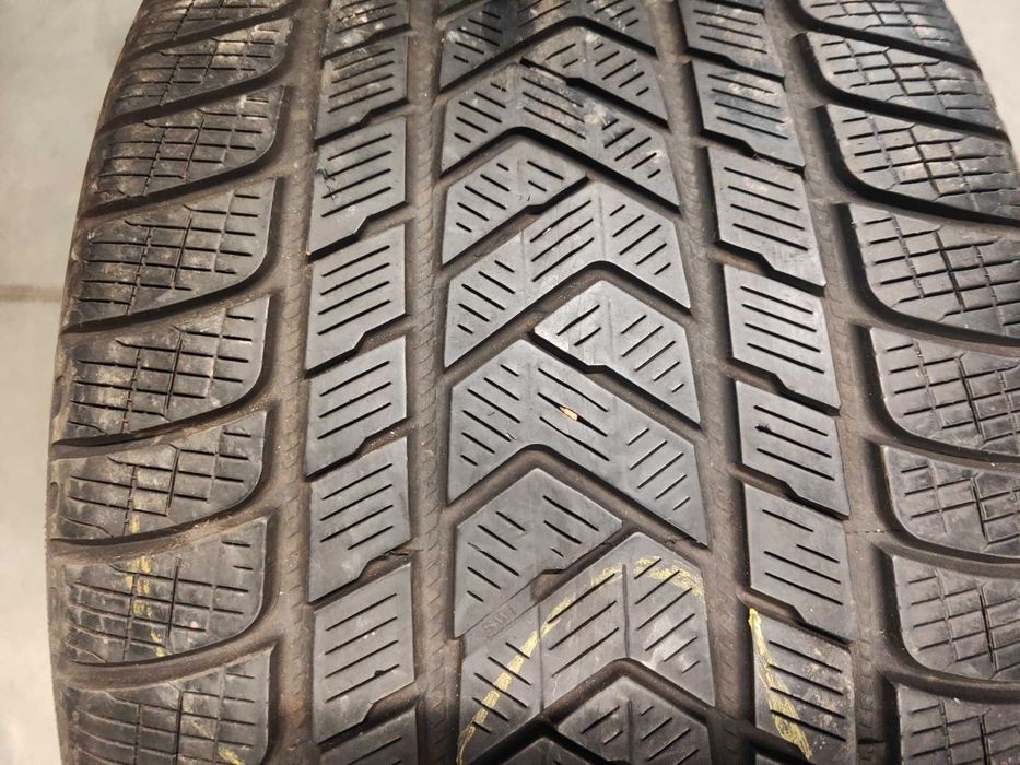4бр.зимни гуми 325/35/22-285/40/22 Pirelli спорт пакет