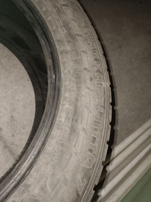 Шины зимние шипы 275/50R20