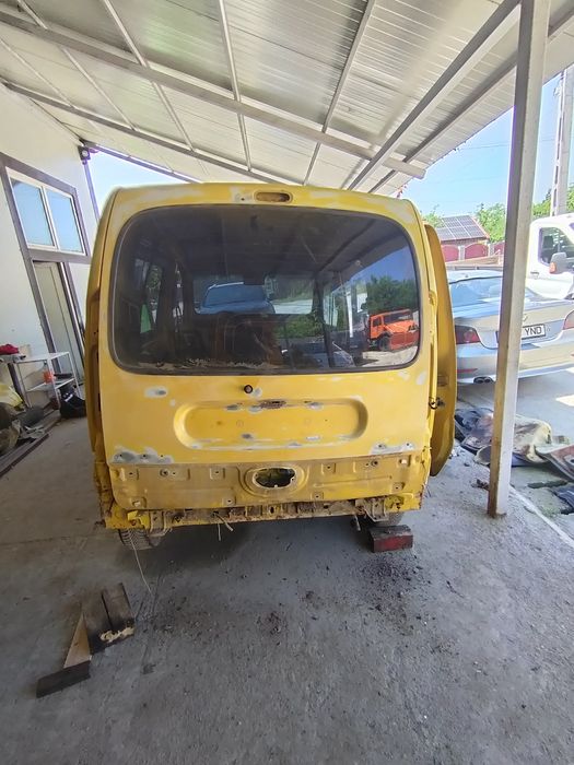 Dezmembrez Renault kangoo