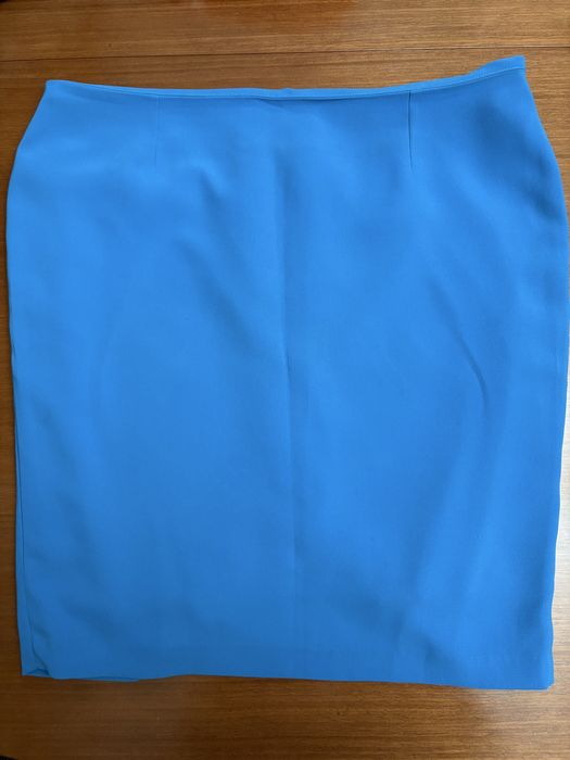 Продам костюм с юбкой