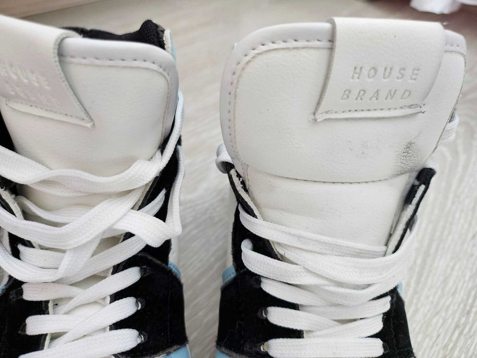 Лот маратонки с кецове