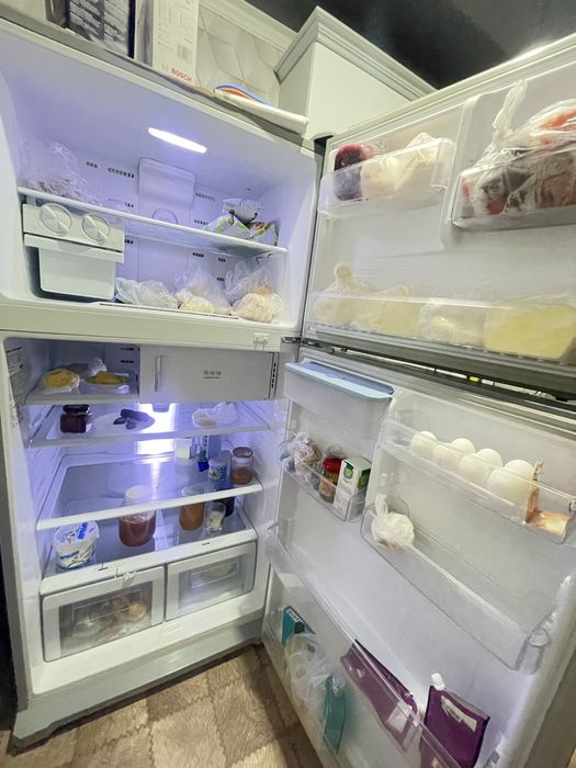 Срочно продам Холодильник Самсунг.