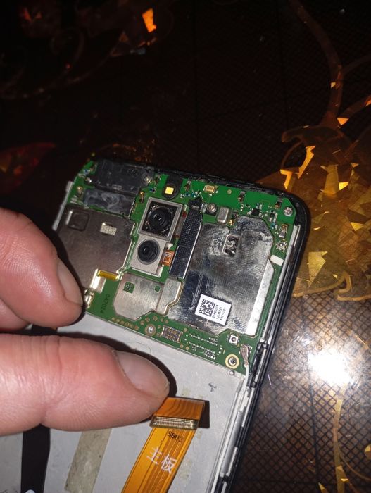 Смартфон на запчасти Huawei Mate10 lite