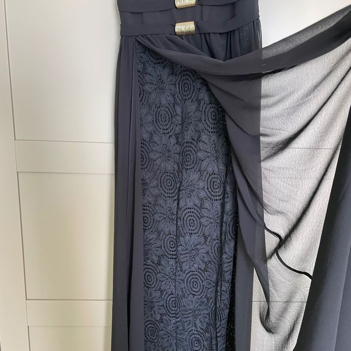 Официална Рокля Avin