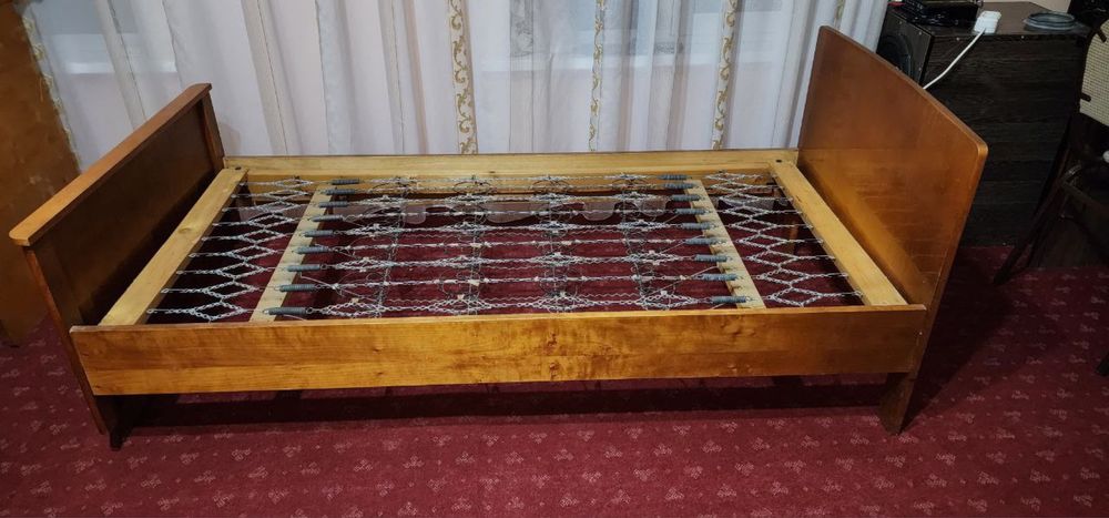 Divan kravat tumbichka