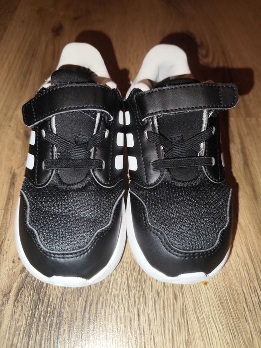 Adidas băieți 25.5