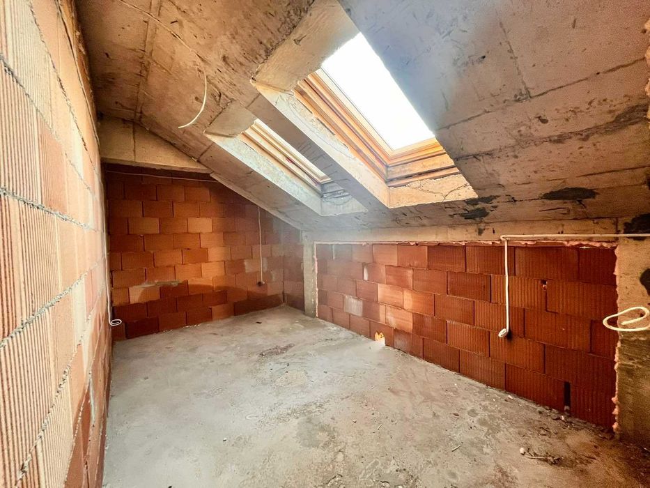 ПРОСТОРЕН 3-СТАЕН АПАРТАМЕНТ ЗА ПРОДАЖБА - КВ. АСПАРУХОВО!!!