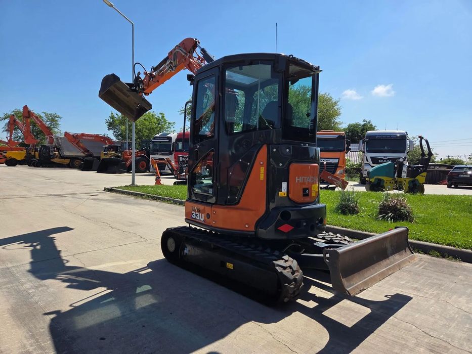 Hitachi ZX33U-6, 3,7 tone, 2023, 342ore, CUPLA RAPIDA HIDRAULICA+2 cupe SAPARE+CUPA TALUZ INCLINABILA, 2 circuite hidr pe brate, aer conditionat, LAMA NIVELARE, adanc sapare 3,5m, latime 1,55m, ridica 2,8t, posibil leasing 4 ani-PROMOTIE 41.900  EUR+Tva