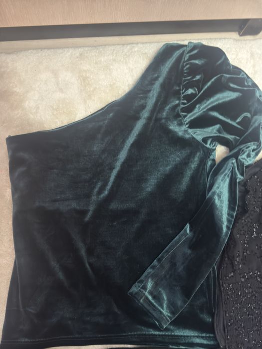 Блузи Guess, Mango, Zara, Colins