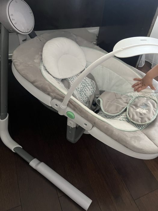 Vând leagăn electric pentru bebeluși, NOU.