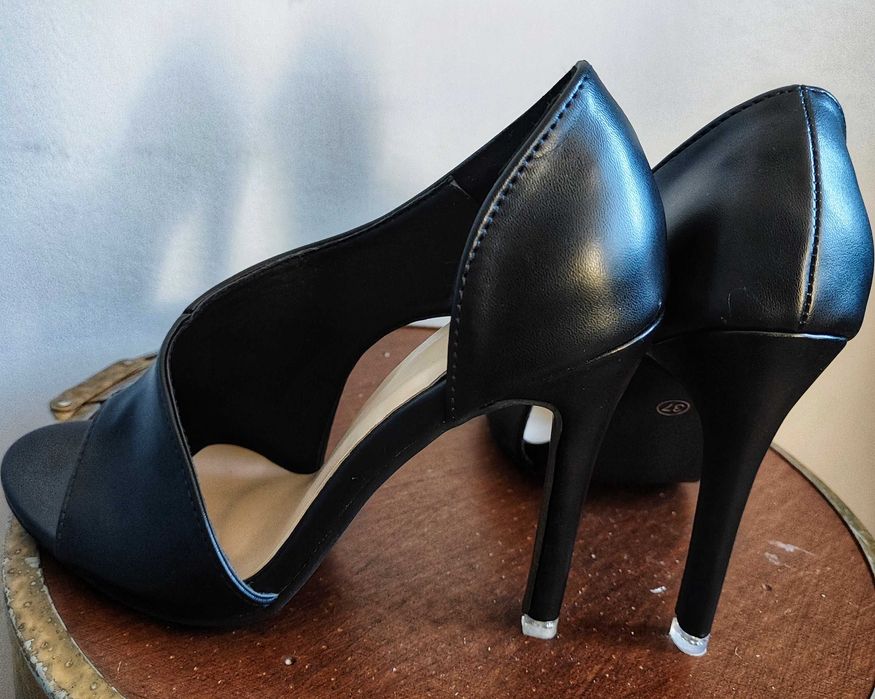 Официални обувки