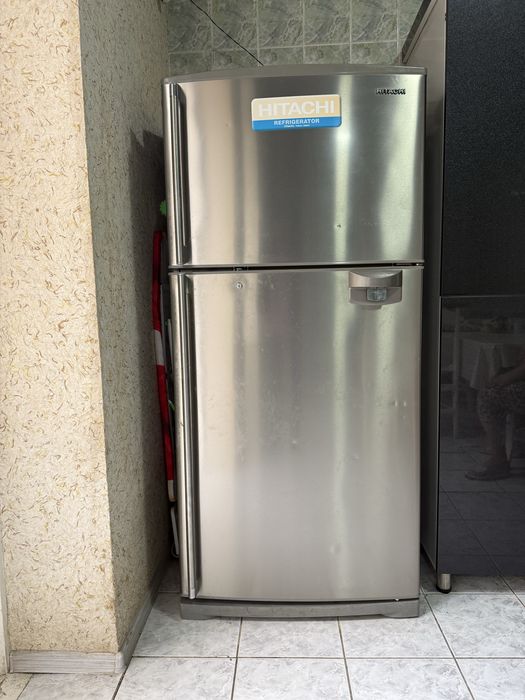 Прдаётся разные. Холодильник Hitachi. Дубай. 800$ келишилади