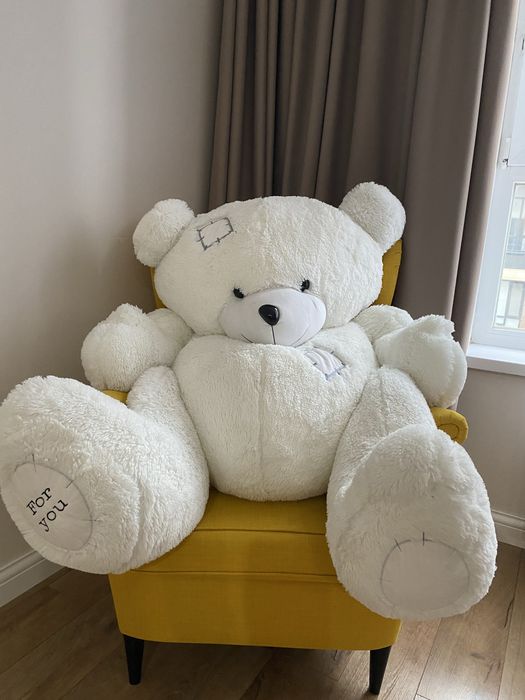 Плюшевый медведь большой