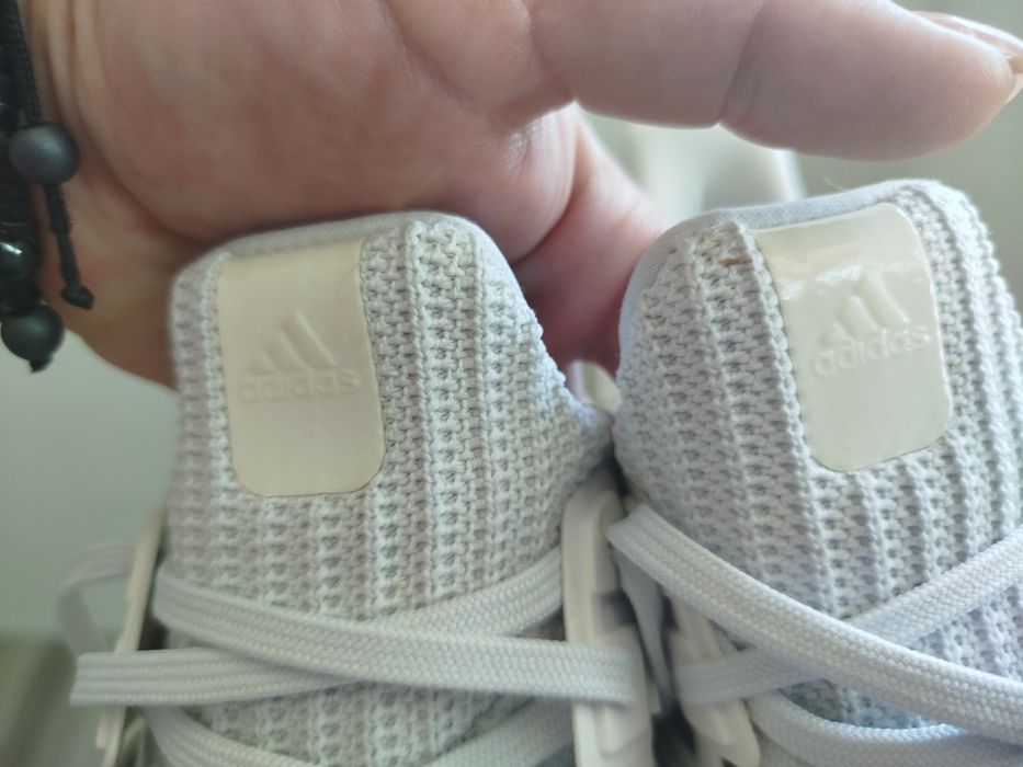 Маратонки Adidas Ultra Boost, Adidas и Gorilla Wear