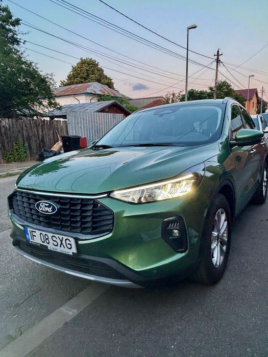 FORD Kuga 2024 — imagine 2