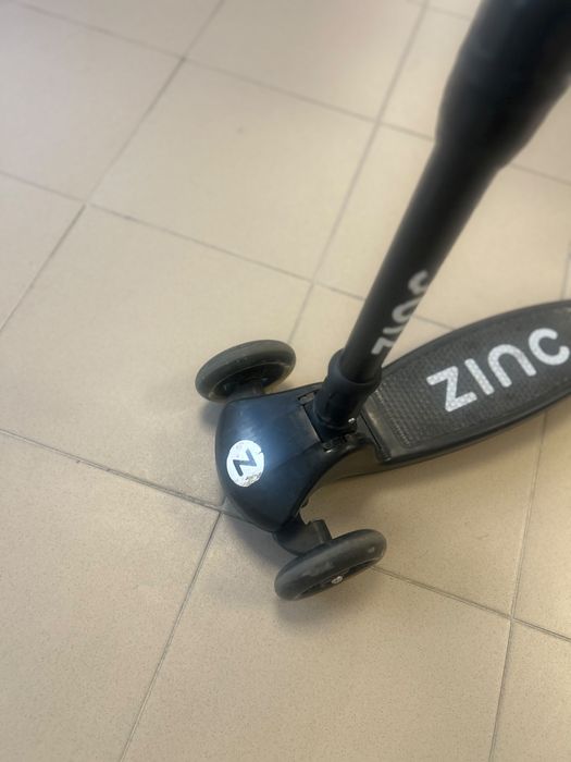 Trotineta Zinc in stare buna